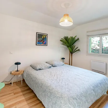 Maison Cosy Avec Piscine 度假居 *