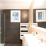 Maison De Petite Piscine 別荘